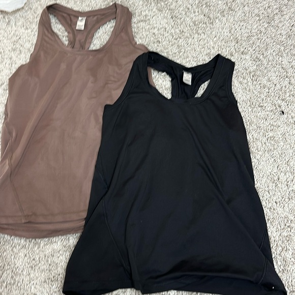 Yogalicious Tank 2 pack (black and mauve) - Picture 1 of 3